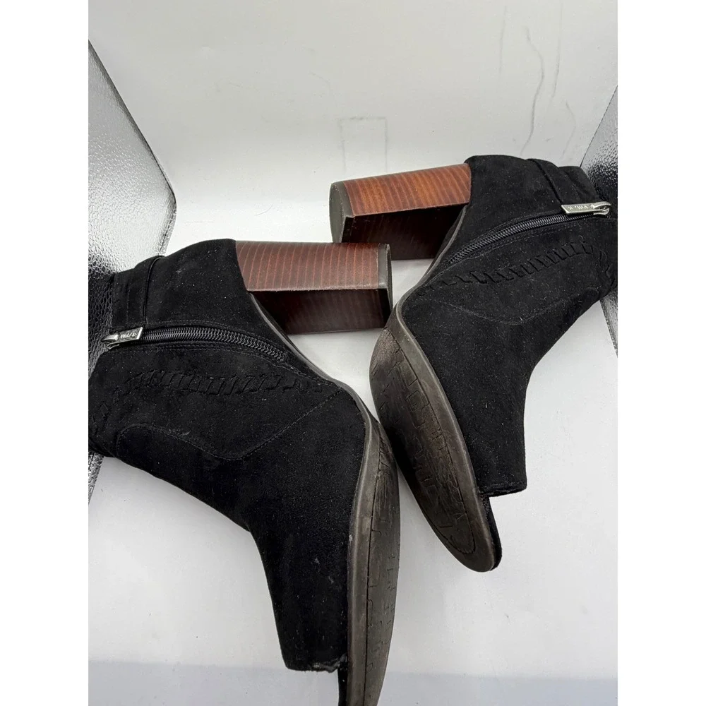 Unisa‎ Black Faux Suede Peep Toe Ankle Boots Stacked Block Heel Size 8.5M